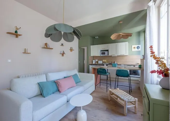 Appartement De Standing Place Saint Marc III G