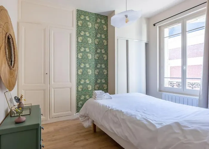 Appartement De Standing Place Saint Marc III G