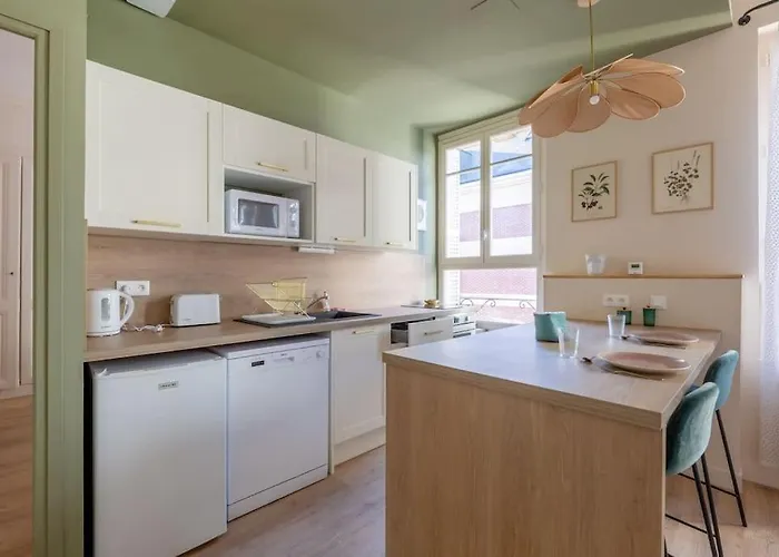 Appartement De Standing Place Saint Marc III G
